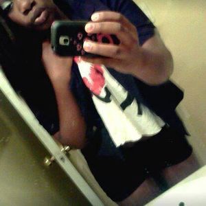 Meet your Posher, Alexis